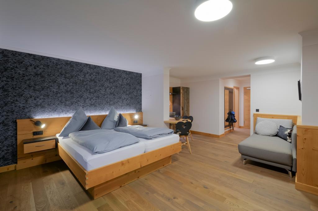 Dreimaederlhaus - Das Vegetarische Boutique Hotel Фюссен Екстер'єр фото