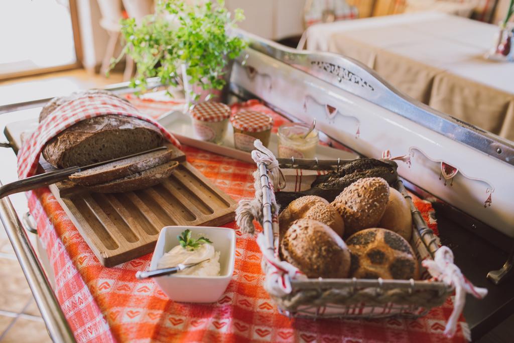 Dreimaederlhaus - Das Vegetarische Boutique Hotel Фюссен Екстер'єр фото
