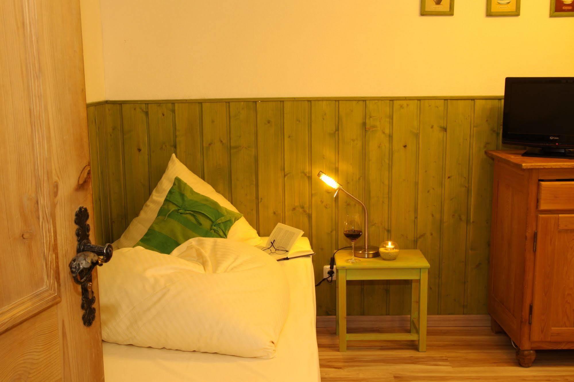 Dreimaederlhaus - Das Vegetarische Boutique Hotel Фюссен Екстер'єр фото